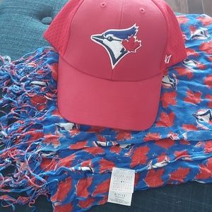 Toronto Blue Jays Women's hat and scarf